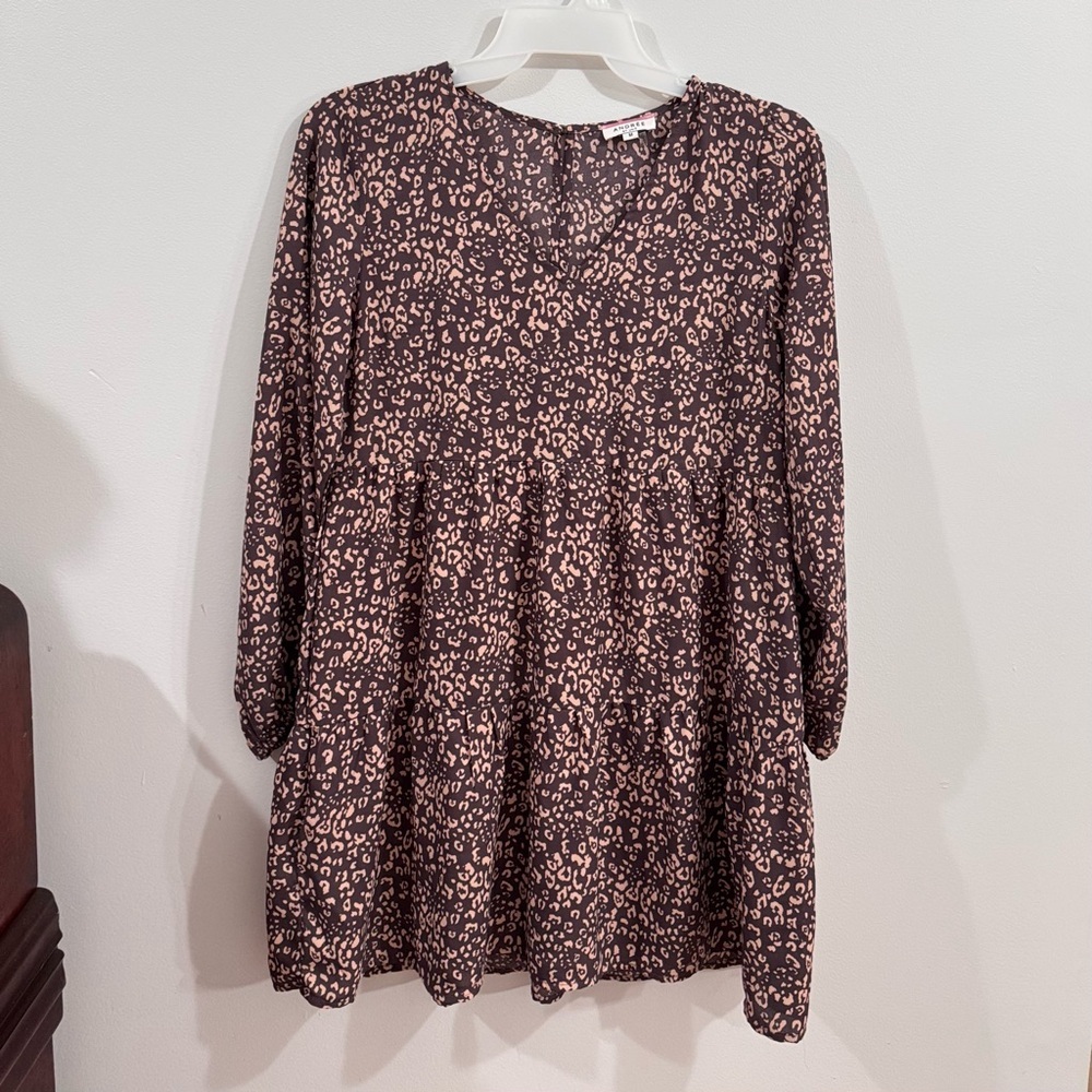 Andree By Unit  Leopard Print Tiered Shift Dress Size Medium - Picture 3 of 7